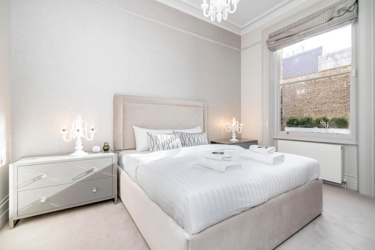 Apartment Outstanding 2br Ground Floor Flat In Earl's Court